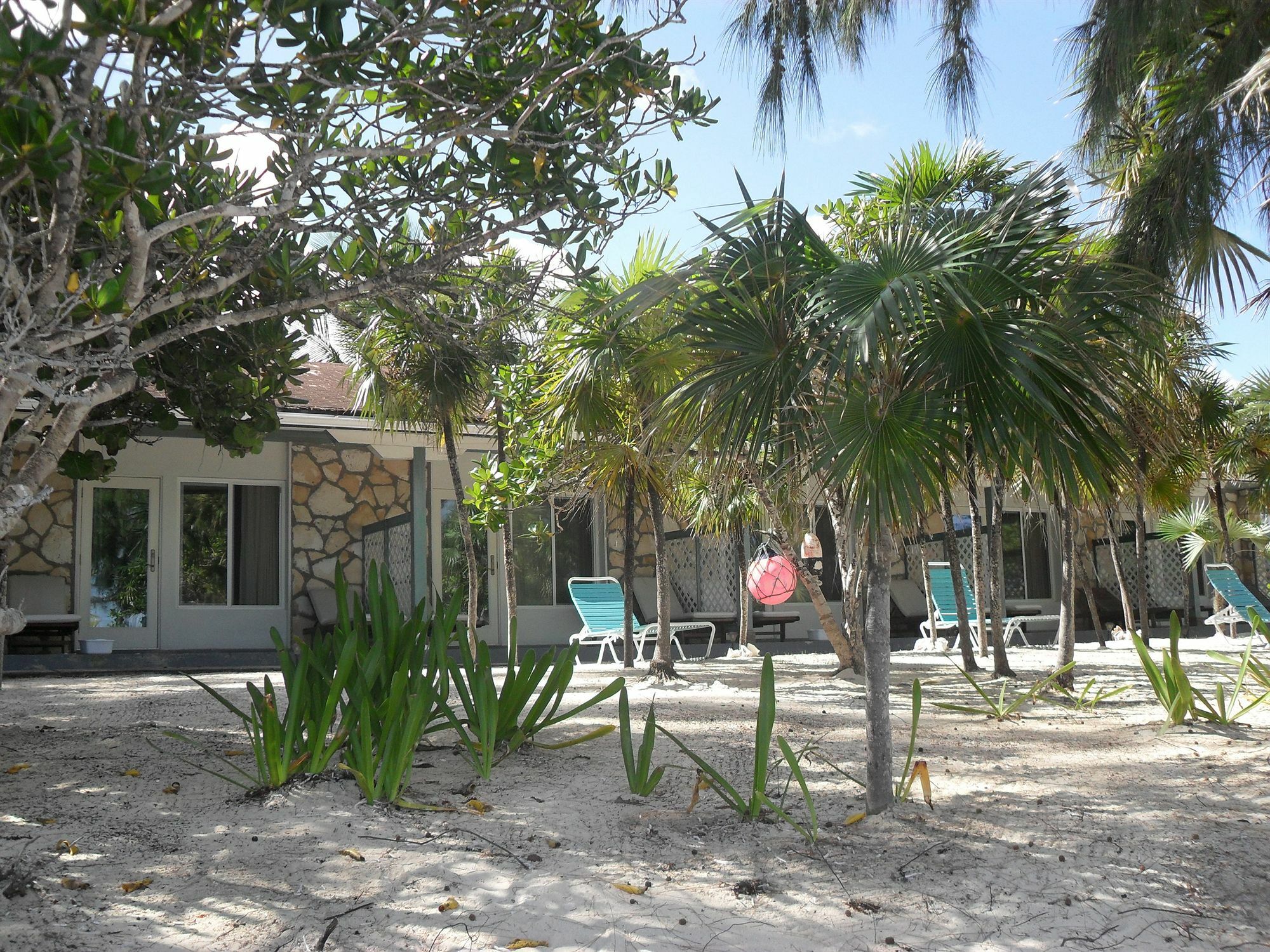 Pelican Beach Hotel NCA Exterior foto